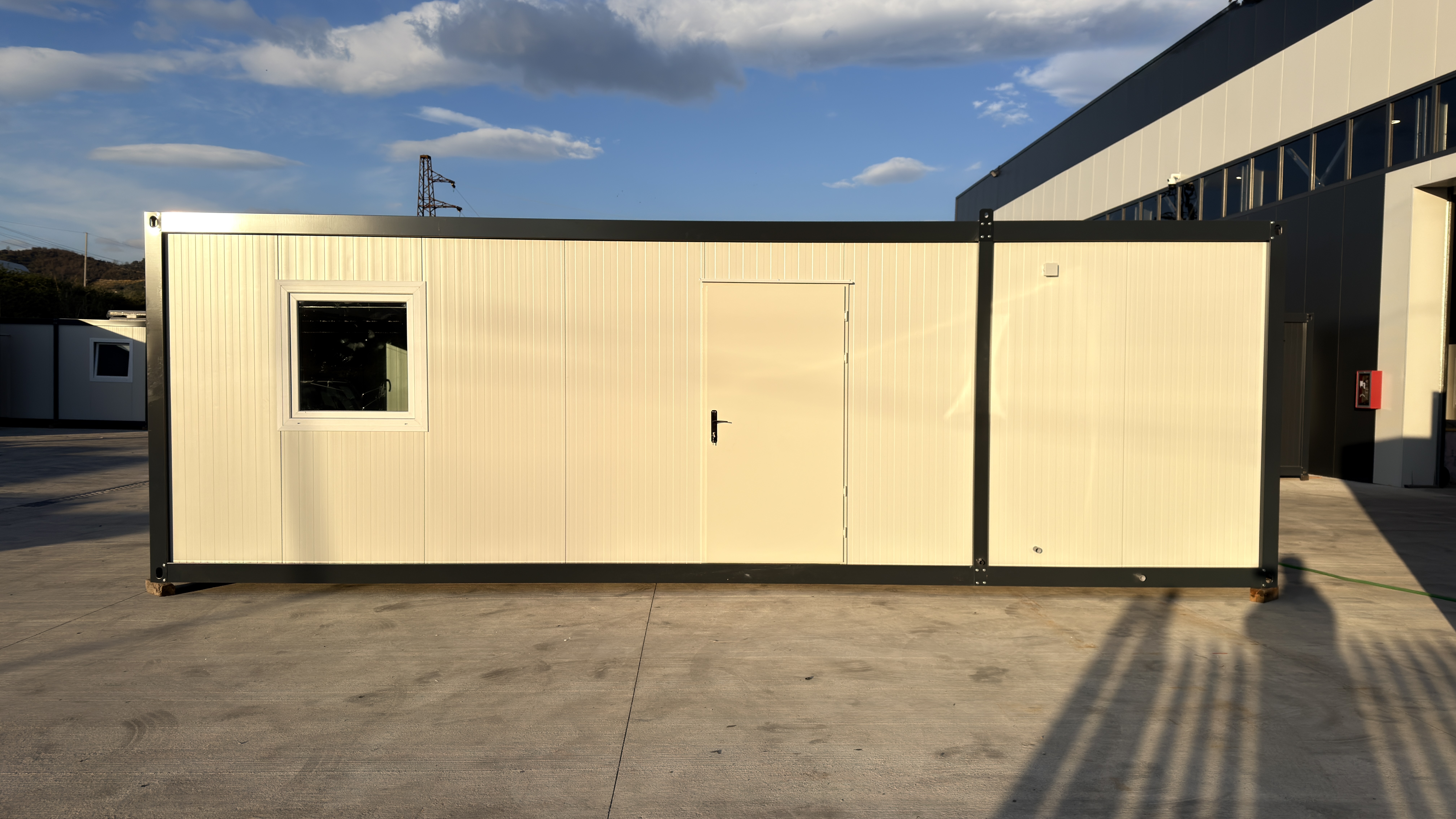 Bürocontainer kaufen - Villex Mega Plus Cube Blanc Seitenansicht